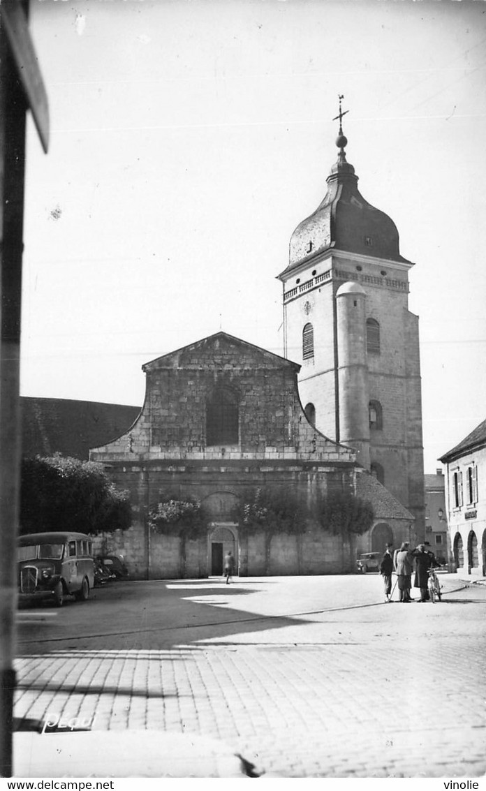 PIE-22-SDV : 7318 : PONTARLIER. AUTOCAR PRES DE L'EGLISE - Pontarlier