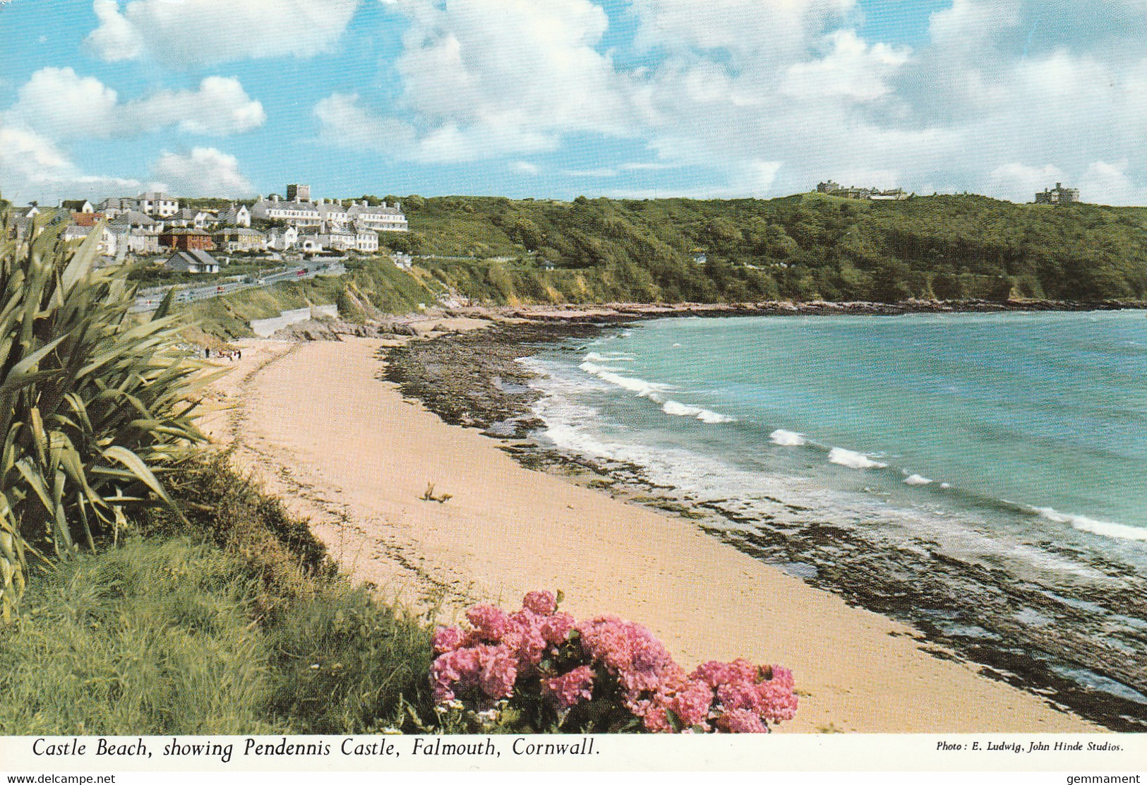 FALMOUTH - CASTLE BEACH SHOWING PENDENNIS CASTLE - Falmouth