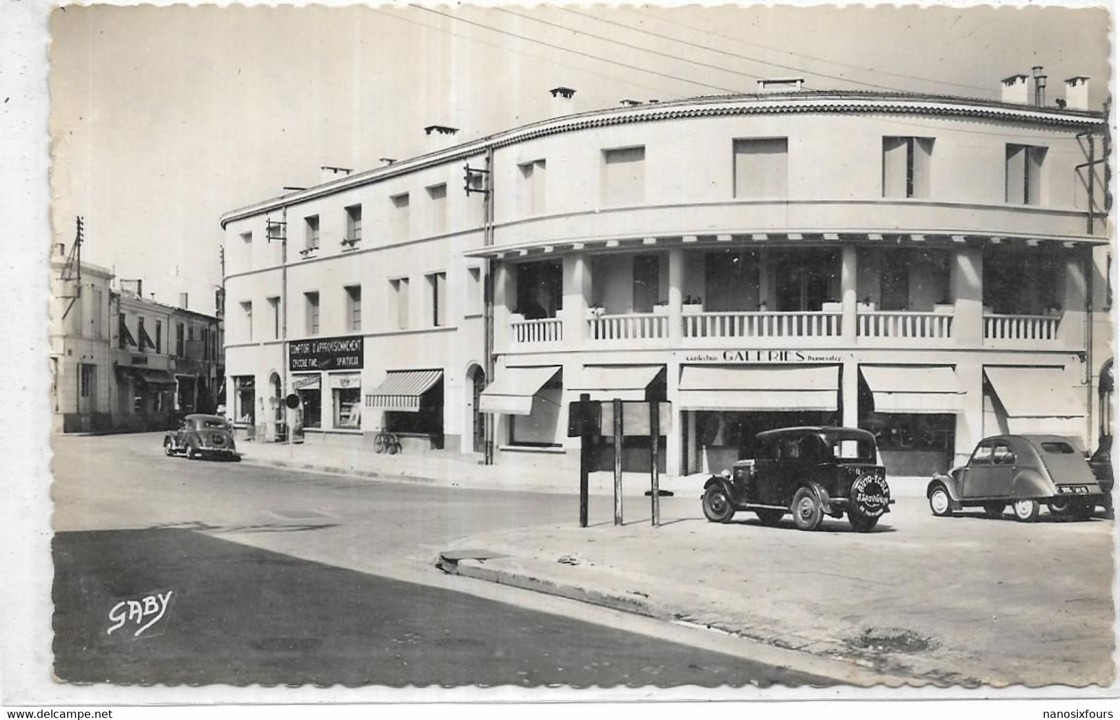 D 17. LA TREMBLADE.  PLACE GAMBETTA. VOITURES.  CARTE ECRITE - La Tremblade