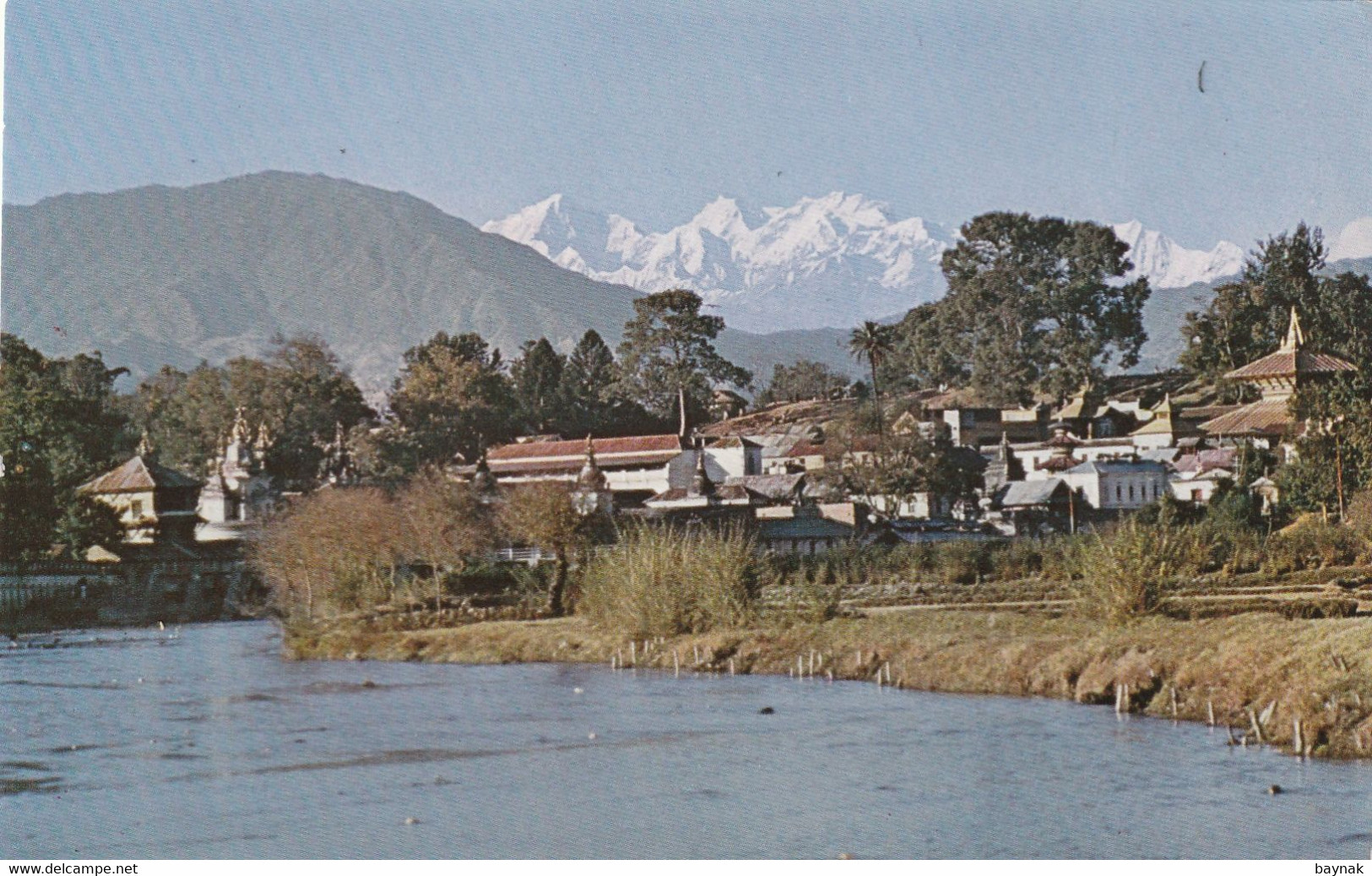 NEPAL  --  KATHMANDU  --  HOTEL DE L" ANNAPURNA   --   PASUPATHINATH TEMPLE  AND THE HANESH HIMAL MOUNTAINS - Népal