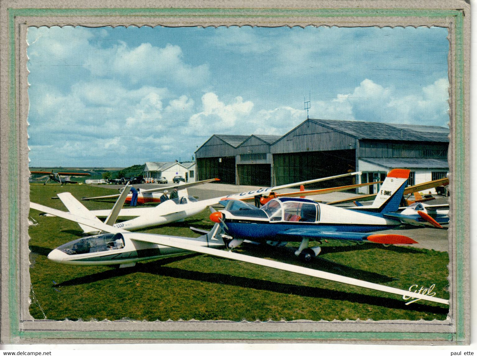 CPSM Dentelée - (78) BEYNES - Thème: Aviation - Le Centre De Vol à Voile En 1970 - Beynes