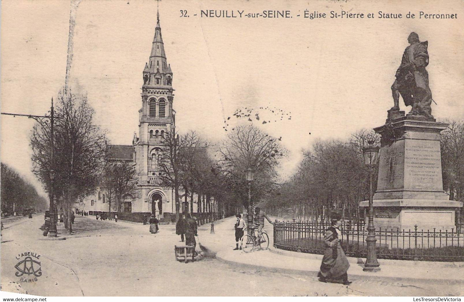 CPA - 92 - NEUILLY - Eglise St Pierre Et Statue De Perronnet - Animée - Edition Abeille Paris - Neuilly Sur Seine