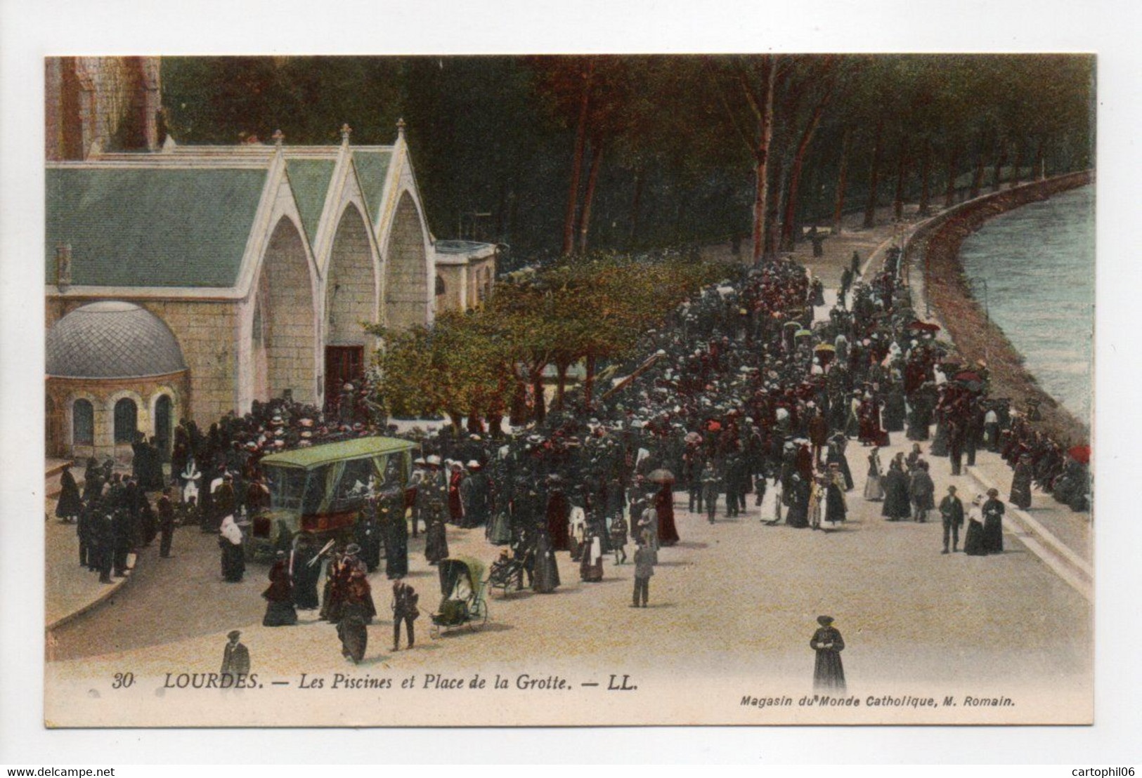 - CPA LOURDES (65) - Les Piscines Et Place De La Grotte - Editions Lévy N° 30 - - Lourdes