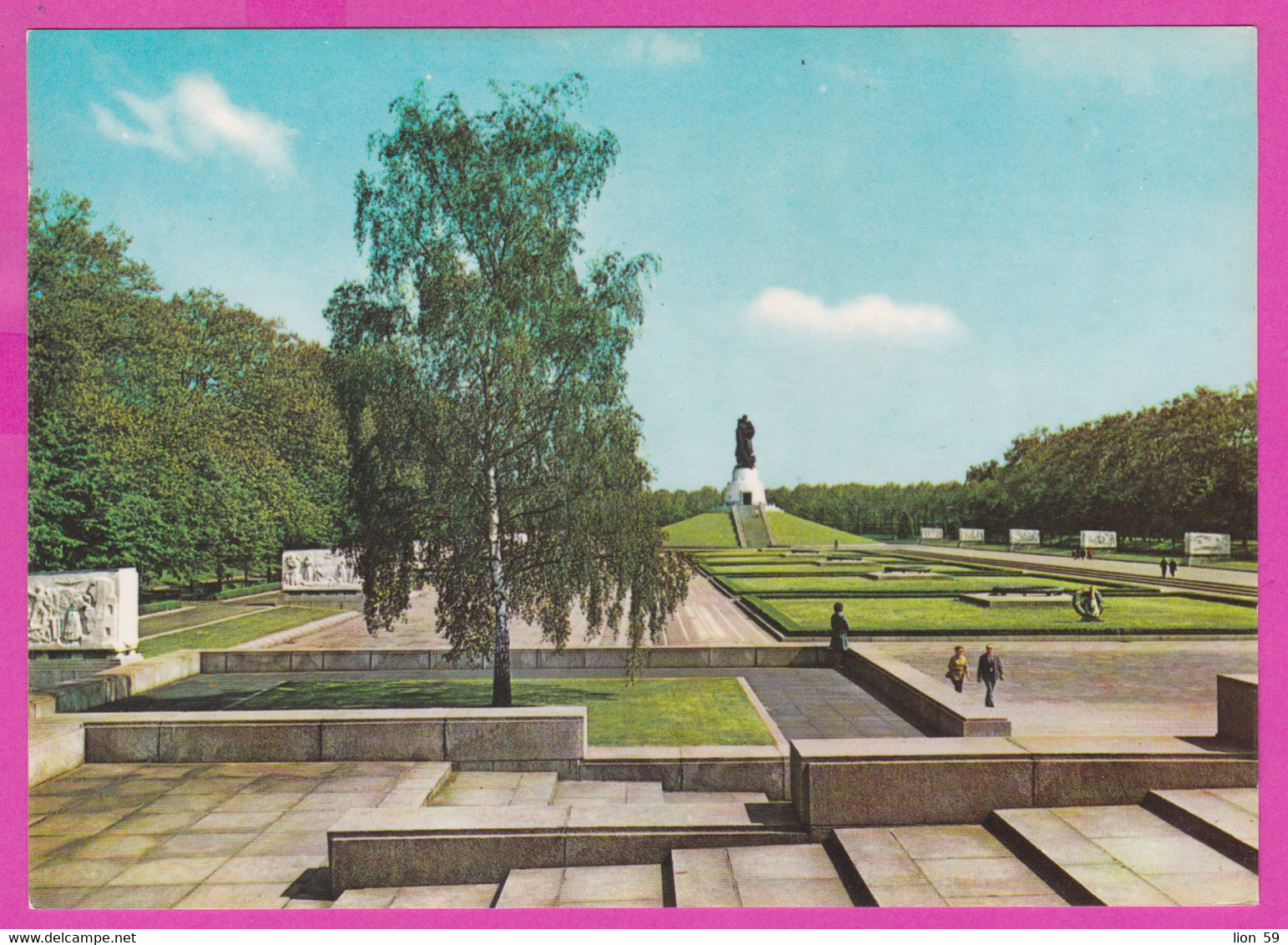 282167 / Germany DDR - Berlin - Soviet War Memorial Treptow (Sowjetisches Ehrenmal Treptow) Monument PC Deutschland - Treptow