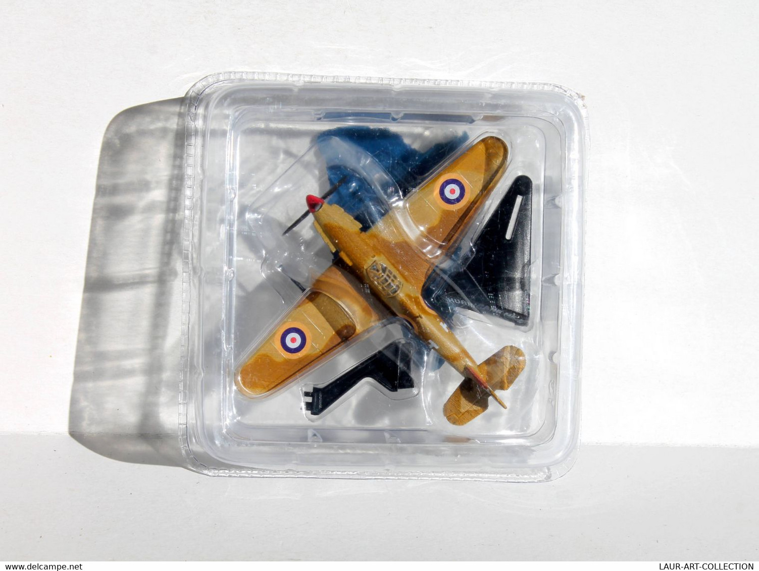 HURRICANE MK II, AVION MILITAIRE DE COMBAT 2e GUERRE MONDIALE MILITARY AIRPLANE - ANCIEN MODELE AERONEF    (1610.84) - Flugzeuge & Hubschrauber