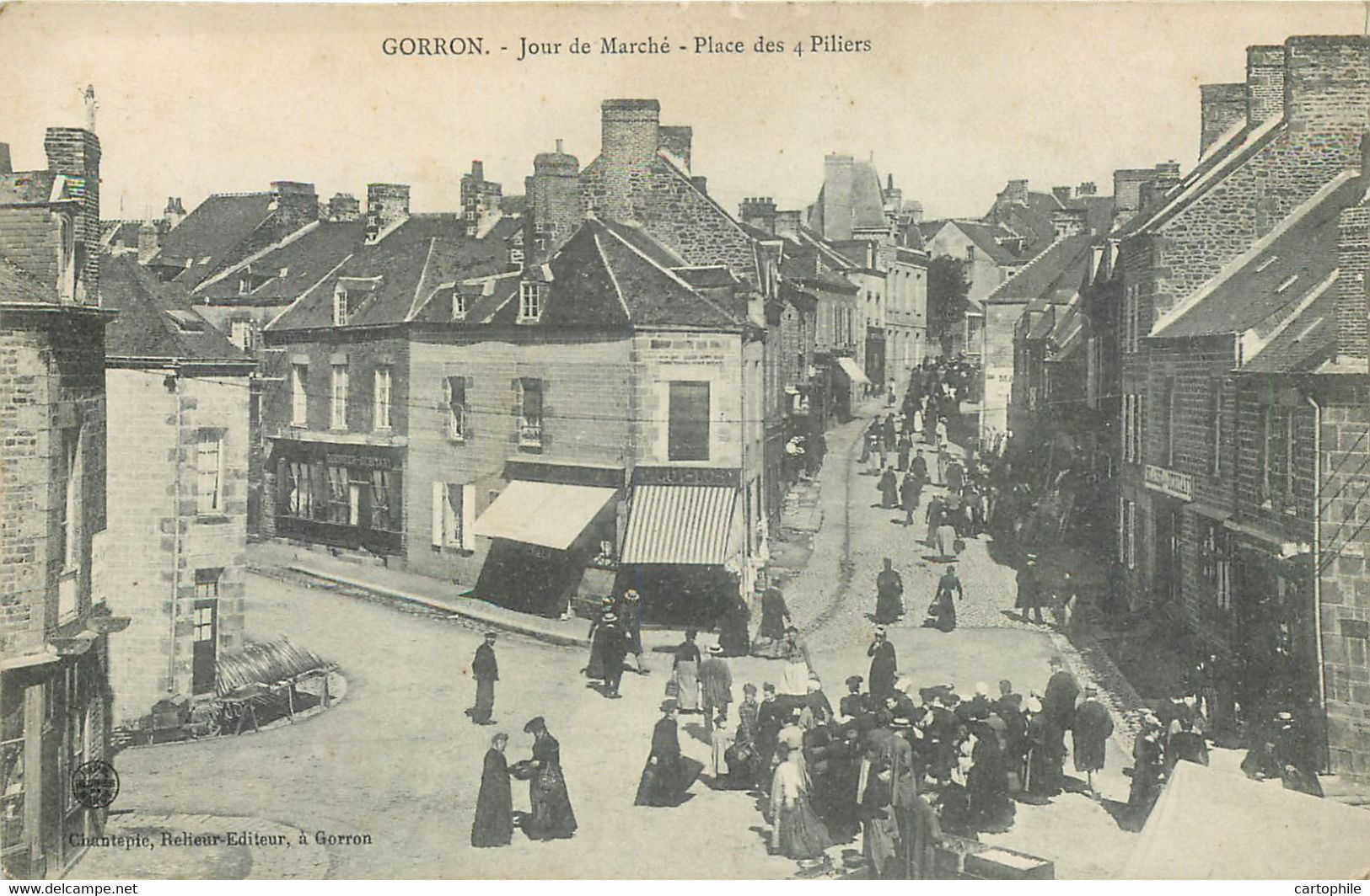 53 - GORRON - Jour De Marché Place Des 4 Piliers En 1909 - Gorron