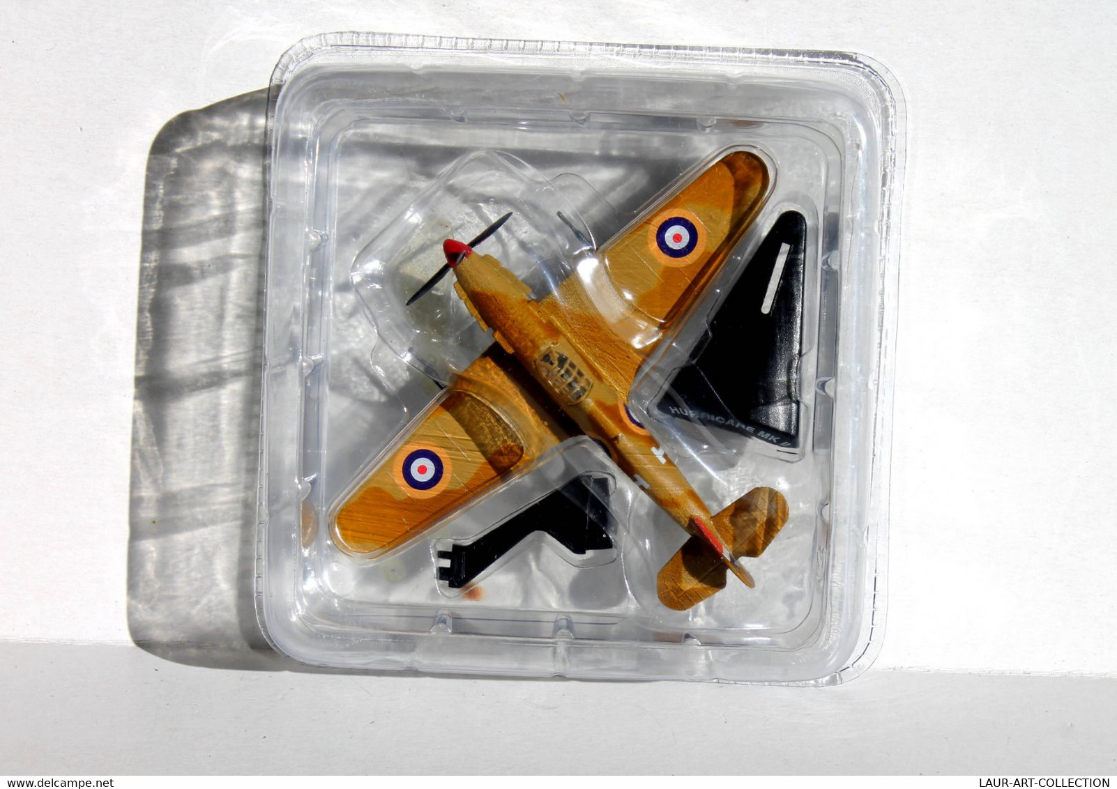 HURRICANE MK II, AVION MILITAIRE DE COMBAT 2e GUERRE MONDIALE MILITARY AIRPLANE - ANCIEN MODELE AERONEF    (1610.86) - Flugzeuge & Hubschrauber