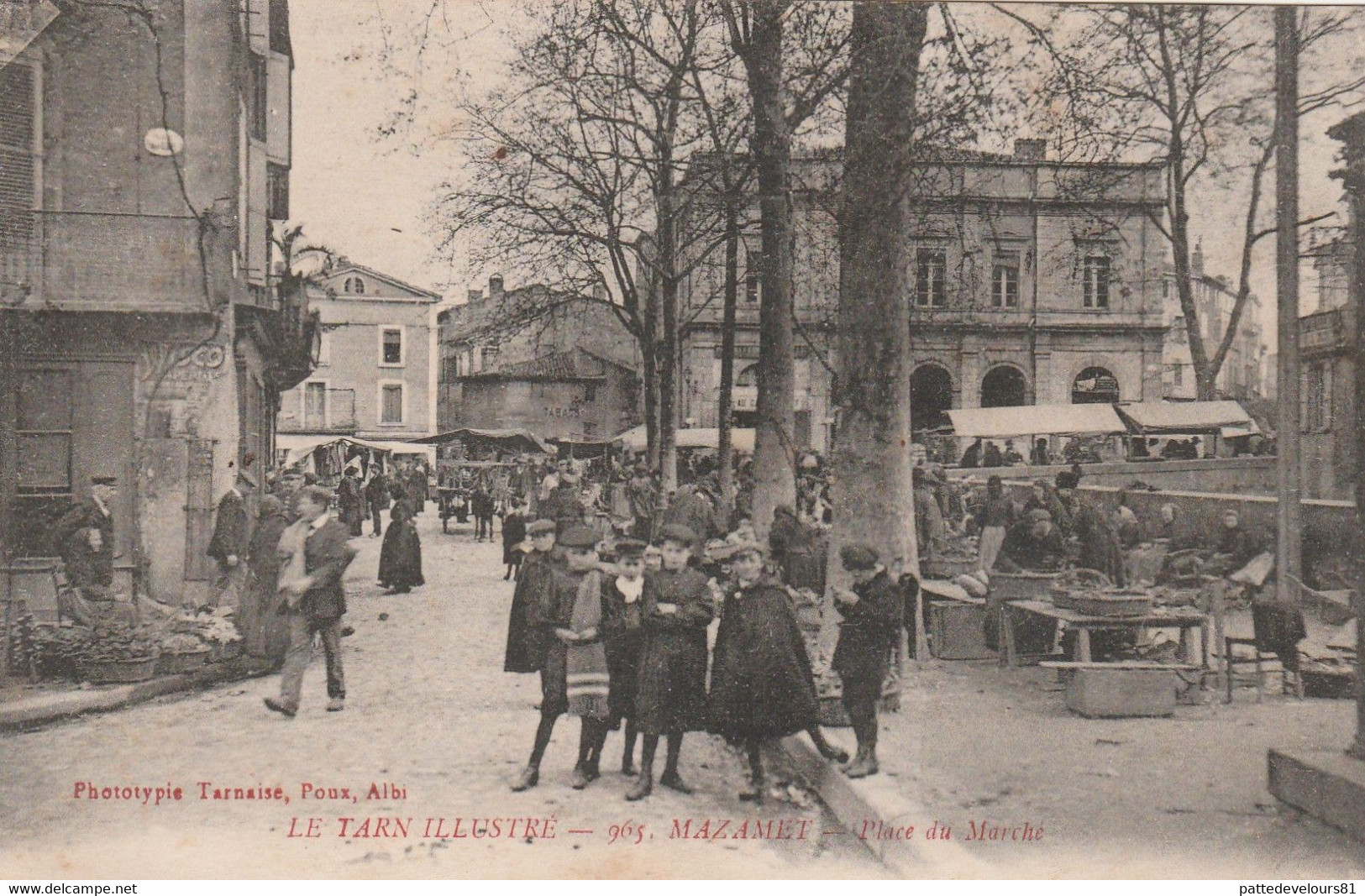 CPA (81) MAZAMET La Place Du Marché Marchand Ambulant (Animée) - Mazamet