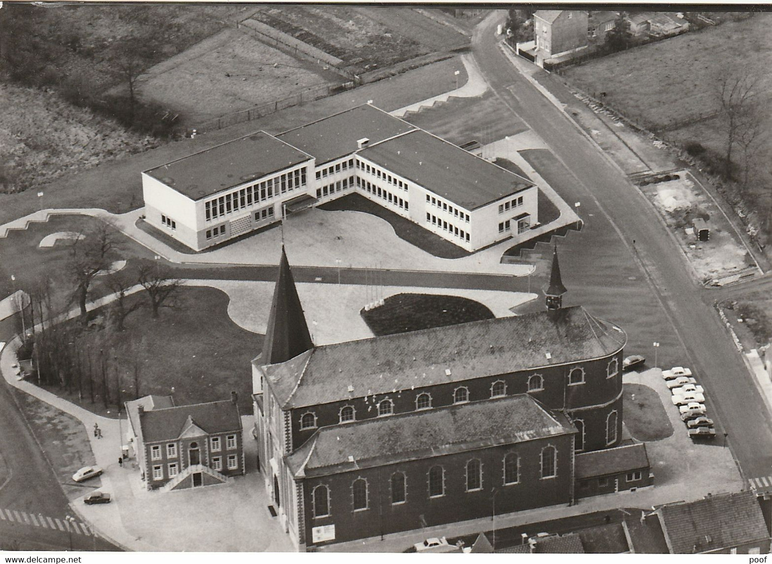 Zonhoven : Luchtfoto Kerk , Oud En Nieuw Gemeentehuis - Zonhoven