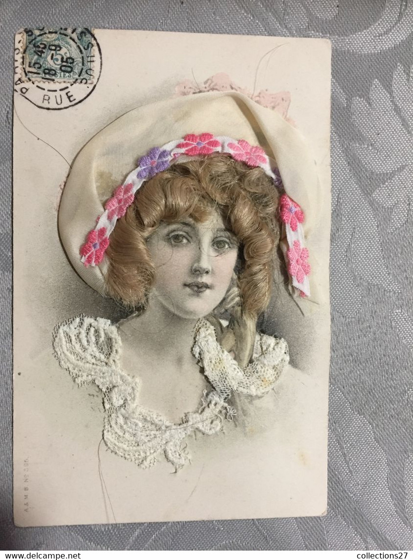 FEMME AVEC DES CHEVEUX, COL EN DENTELLE ET CHAPEAU EN SOIE - CARTE FANTAISIE - Dreh- Und Zugkarten