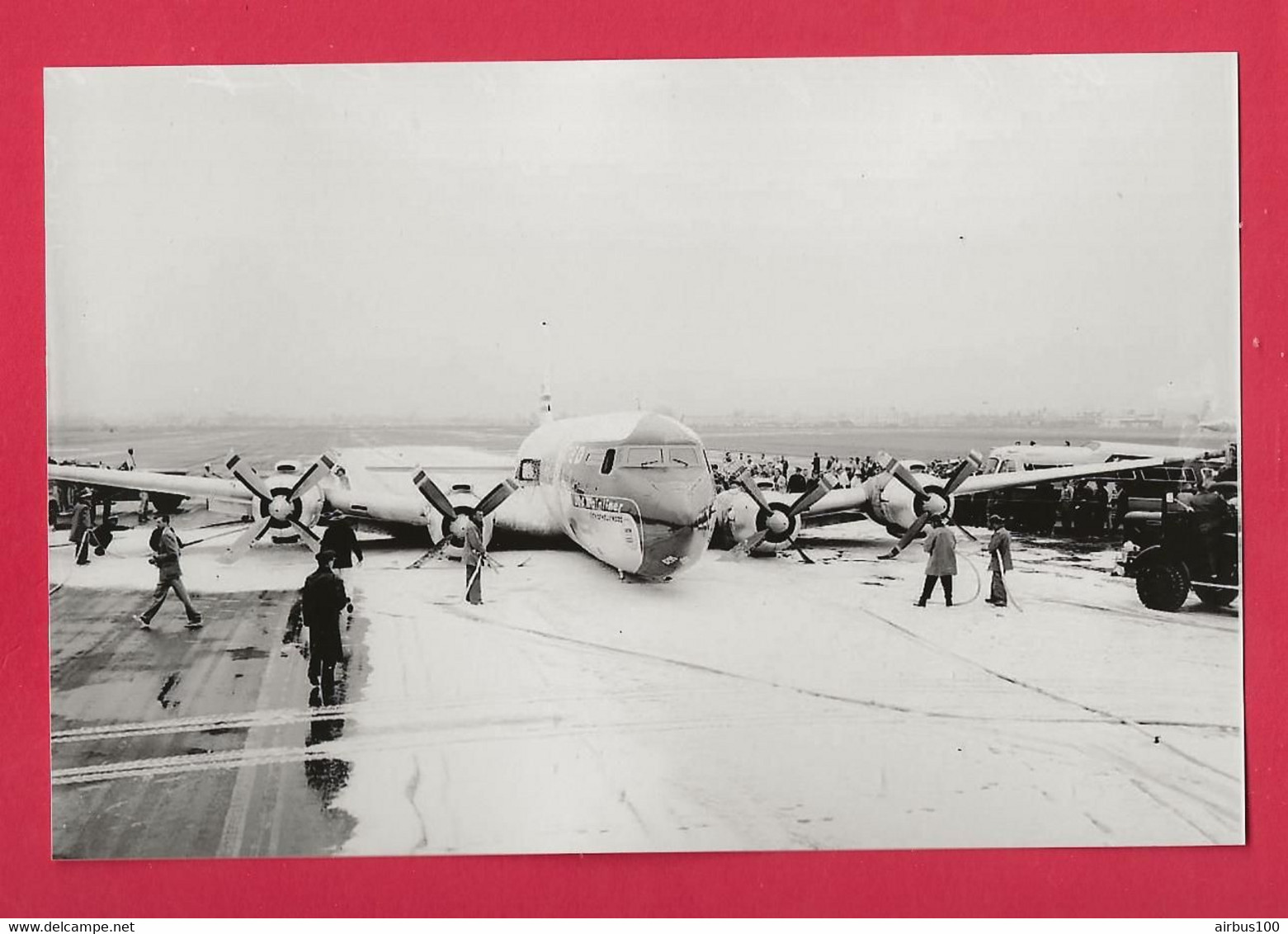 BELLE PHOTO REPRODUCTION AVION PLANE FLUGZEUG - CRASH DOUGLAS DC4 ATTERRISSAGE SUR LE VENTRE - Luchtvaart