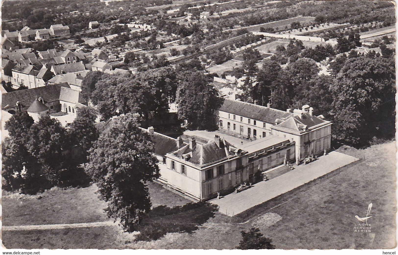 NEUVILLE-sur-OISE. Le Château - Neuville-sur-Oise