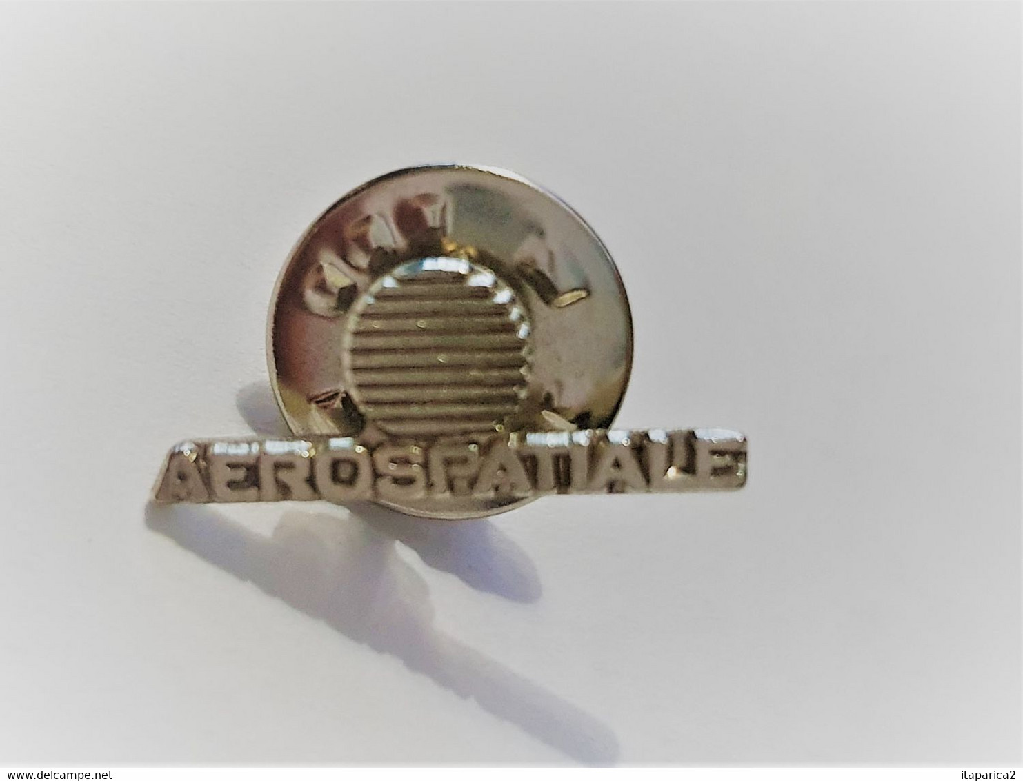 PINS AEROSPATIALE LOGO / Argenté / 33NAT - Space