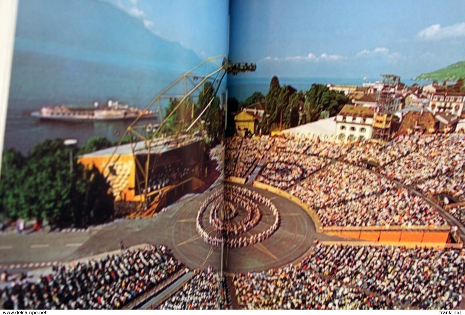 Volkstheaterarbeit. Bericht Von Charles Apotheloz über 4 Festspielinszenierungen Mit Laiendarstellern (1975-19 - Theatre & Dance