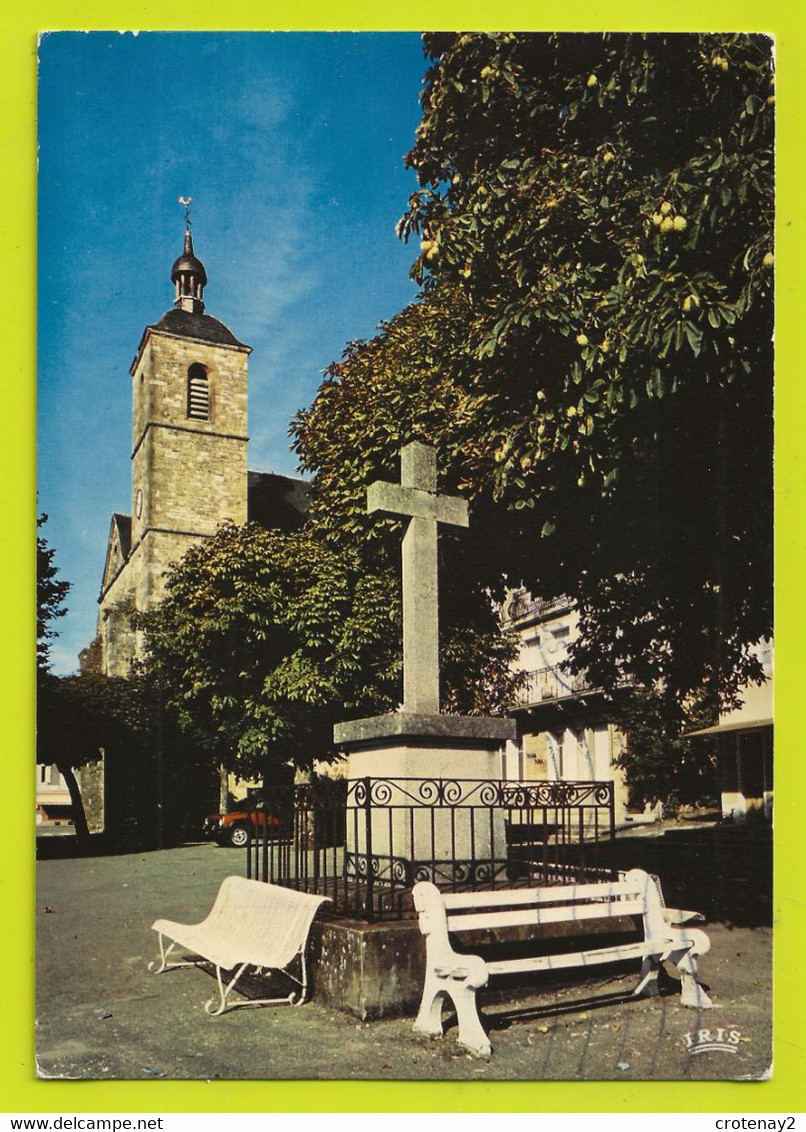 46 VAYRAC Eglise Saint Martin En 1987 Croix Voiture Auto Rancho ? - Vayrac