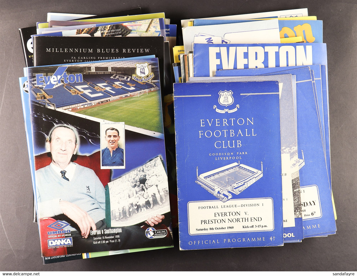 FOOTBALL PROGRAMMES. ONE PER SEASON. EVERTON - HALIFAX. 1960 ONWARDS. Comprising Of: Everton 1960-1 To 2010-11. Includes - Altri & Non Classificati