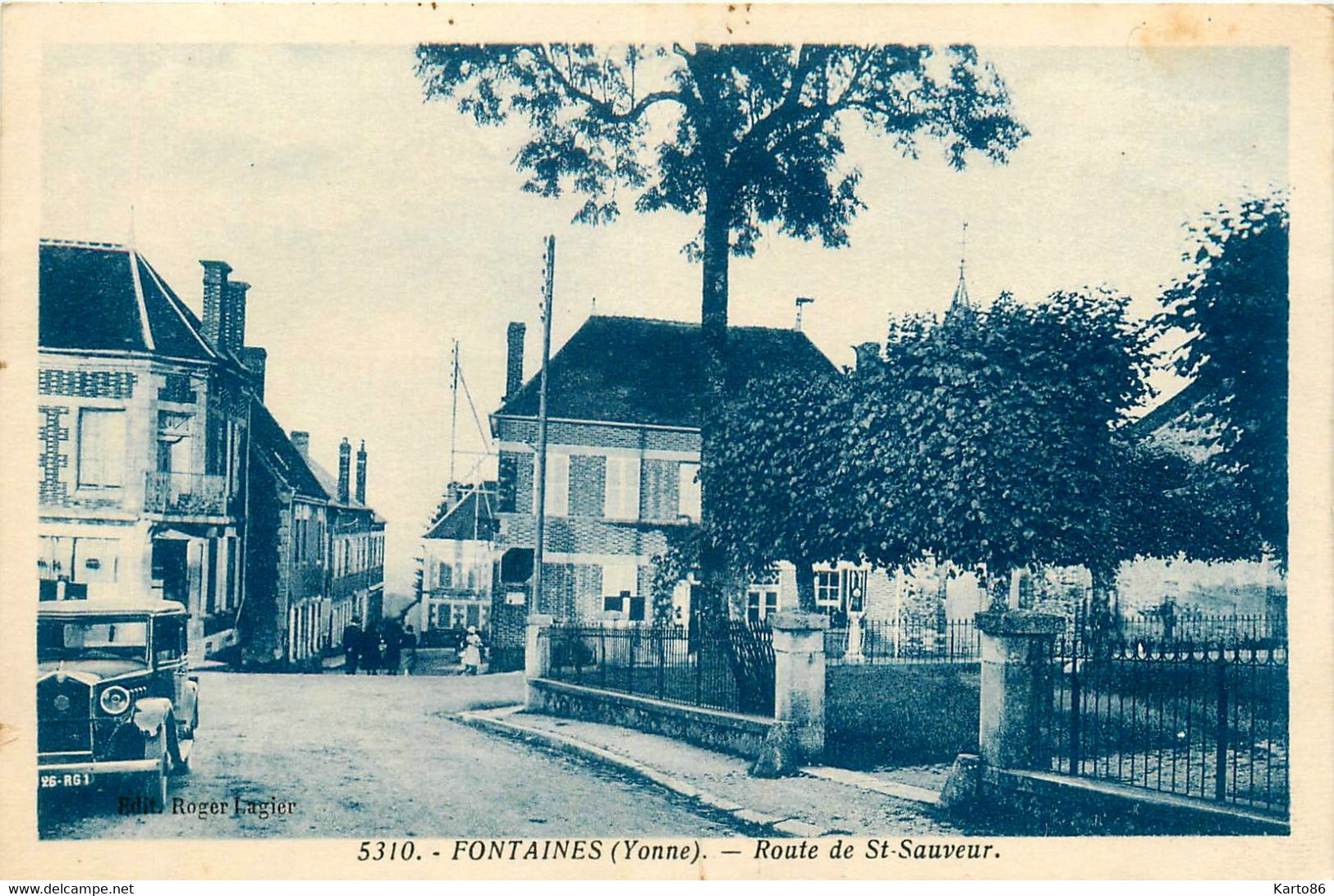 Fontaines * La Route De St Sauveur * Automobile Voiture Ancienne - Fontaines Salees