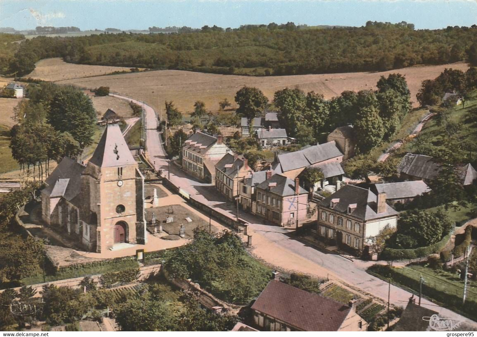 BEC EN MORTAGNE L'EGLISE LE BOURG VUE AERIENNE 1970 PEU COURANTE - Autres & Non Classés