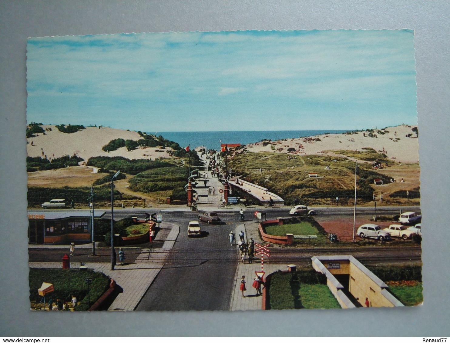 Bredene - Entrée De La Plage Et Tunnel - Bredene