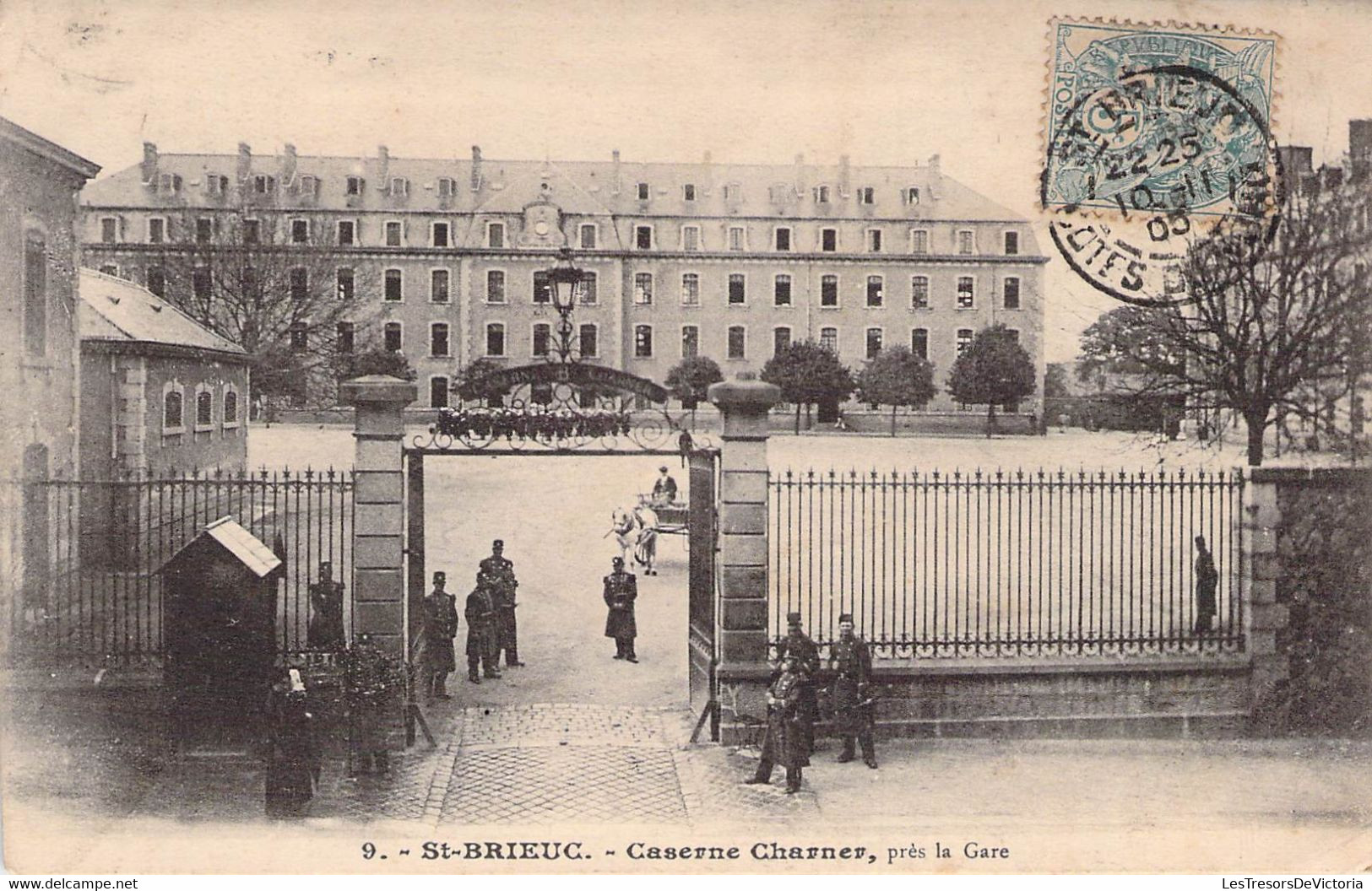 CPA MILITARIAT - Caserne Charner - Saint BRIEUC - Près De La Gare - Casernes