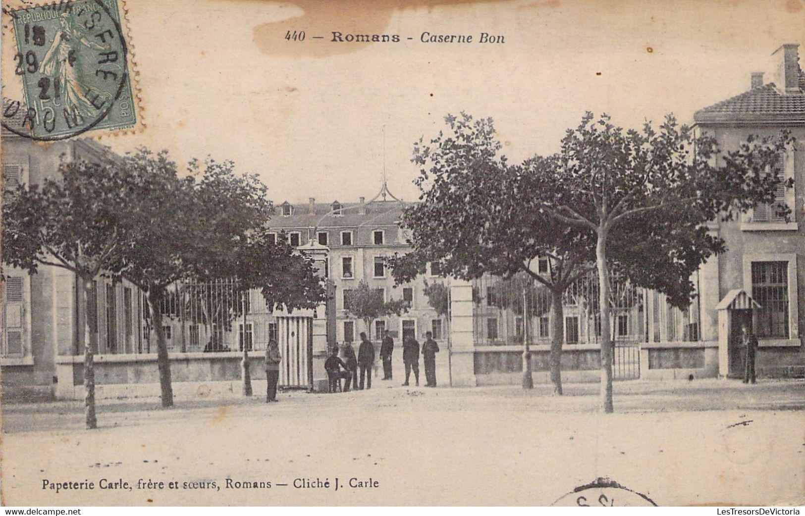 CPA MILITARIAT - Caserne BON - Romans - Papeterie Carle - Barracks