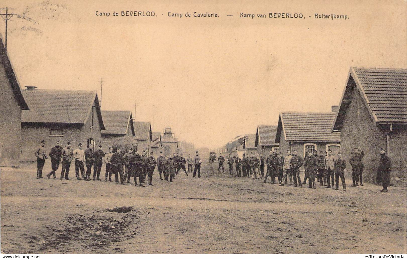 CPA MILITARIAT - CAMP De BEVERLOO - Camp De Cavalerie - Regimientos