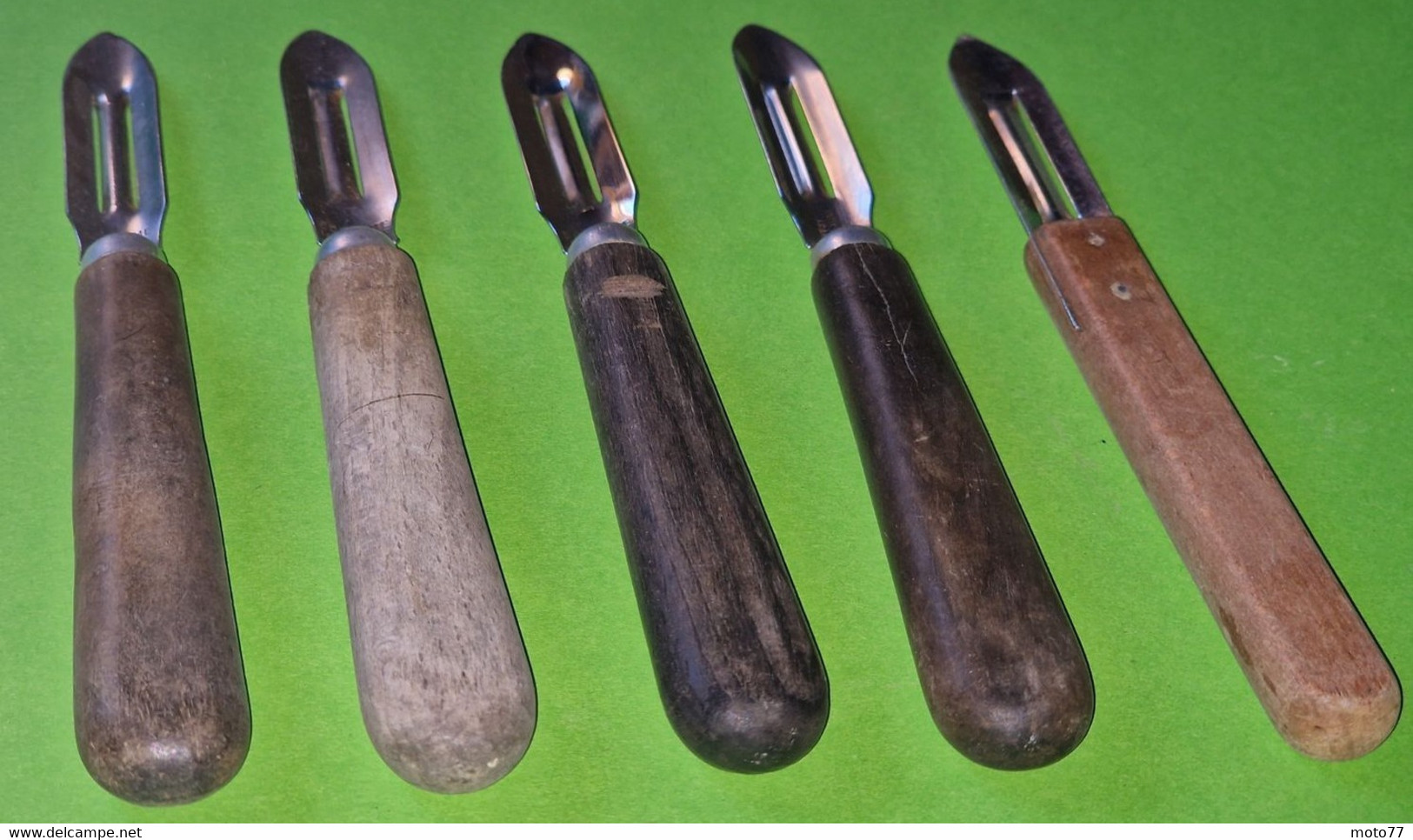 Lot 5 anciens COUTEAUX épluche légumes l' ECONOME France - Manche bois - Lame inox - vers 1930 / 1950