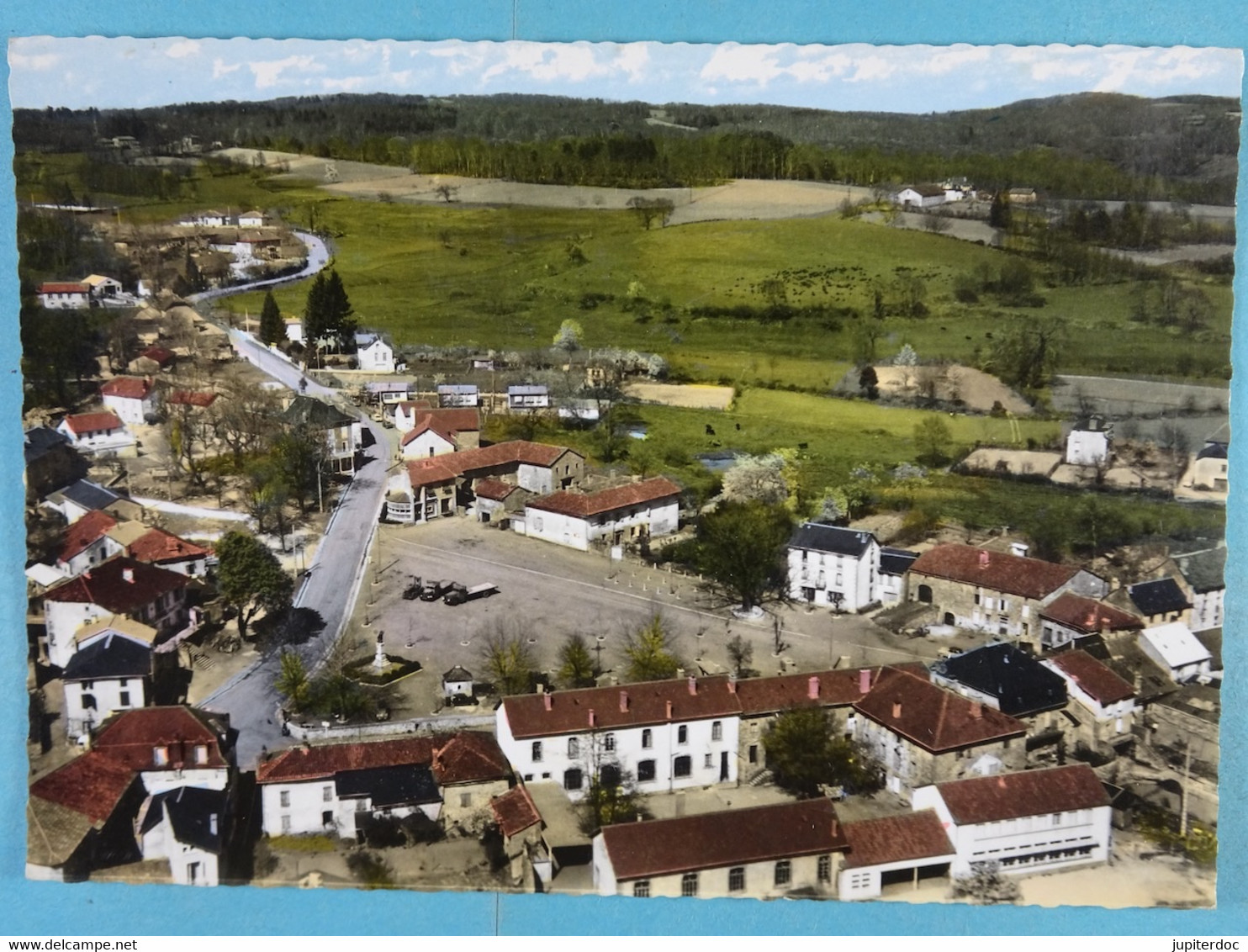 CPSM Sousceyrac Vue Générale Aérienne La Place, Les Condamines - Sousceyrac