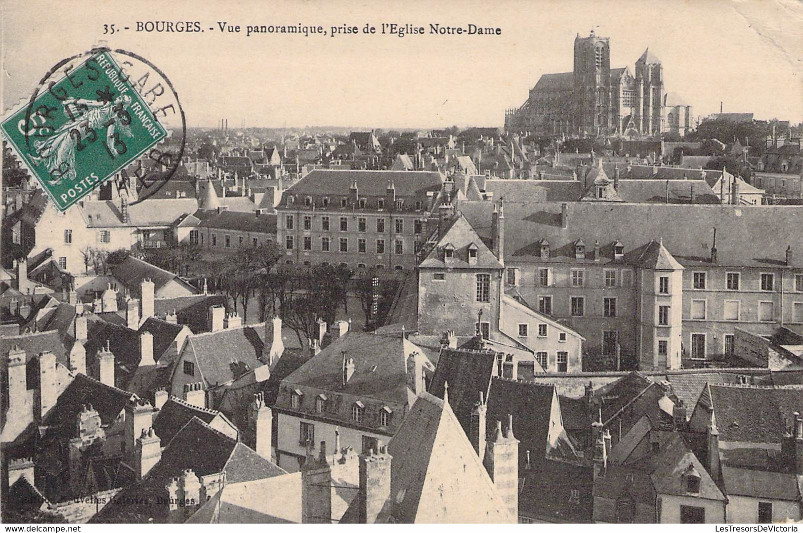 CPA - 18 - BOURGES - Vue Panoramique - Prise De L'église Notre Dame - Bourges
