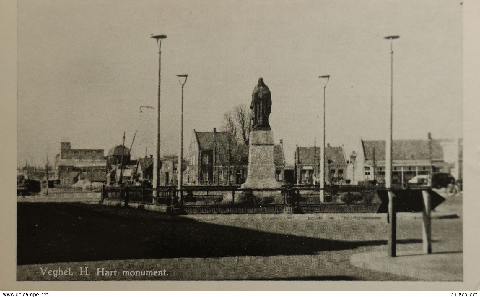 Veghel (N - Br.) H. Hart Monument 19?? - Veghel