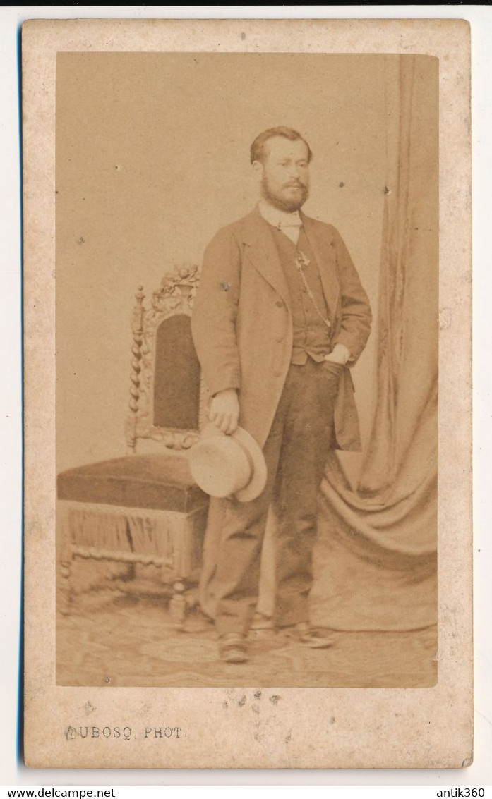 CDV - Portrait D'un Homme Circa 1860 - Photographie Ancienne - Photographe Dubosq Abbeville - Personas Identificadas