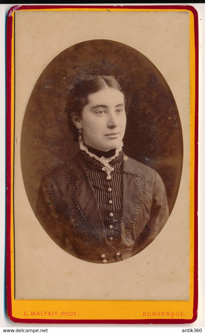 CDV - Portrait D'une Femme - Madame Thérèse PRIM - Photographe Malfait Dunkerque - Photographie Ancienne - Geïdentificeerde Personen