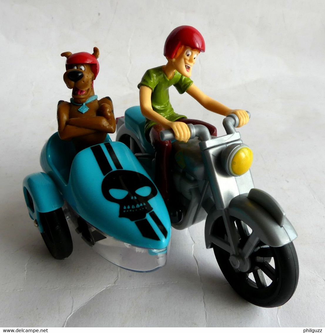 FIGURINE FIZZY SCOUBIDOU SCOOBY DOO En MOTO SIDE CAR BLEU 2012 - Altri & Non Classificati