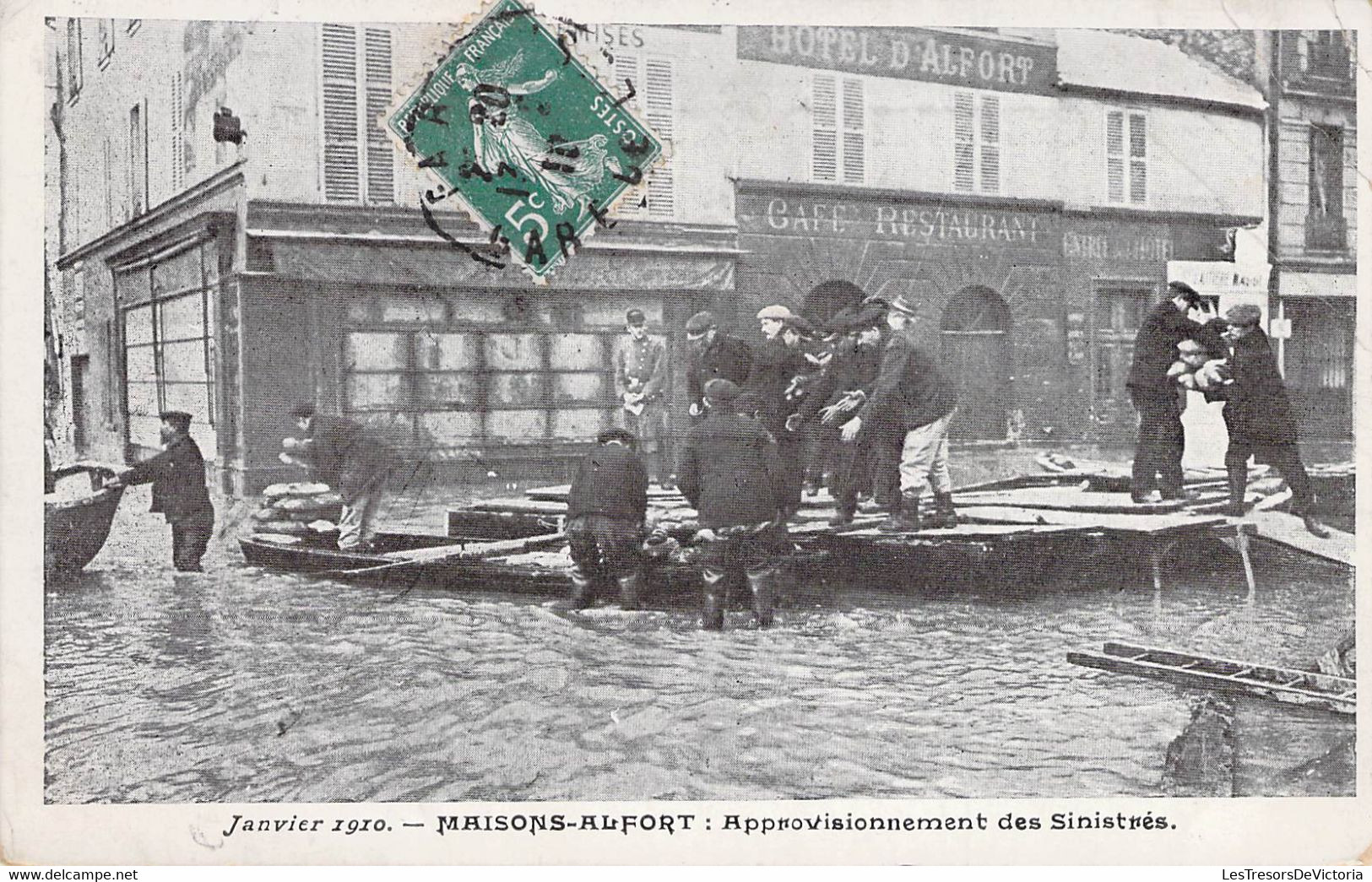 CPA - 94 - MAISONS ALFORT - Janvier 1910 - Approvisionnement Des Sinistrés - Commerce - Animation - Maisons Alfort