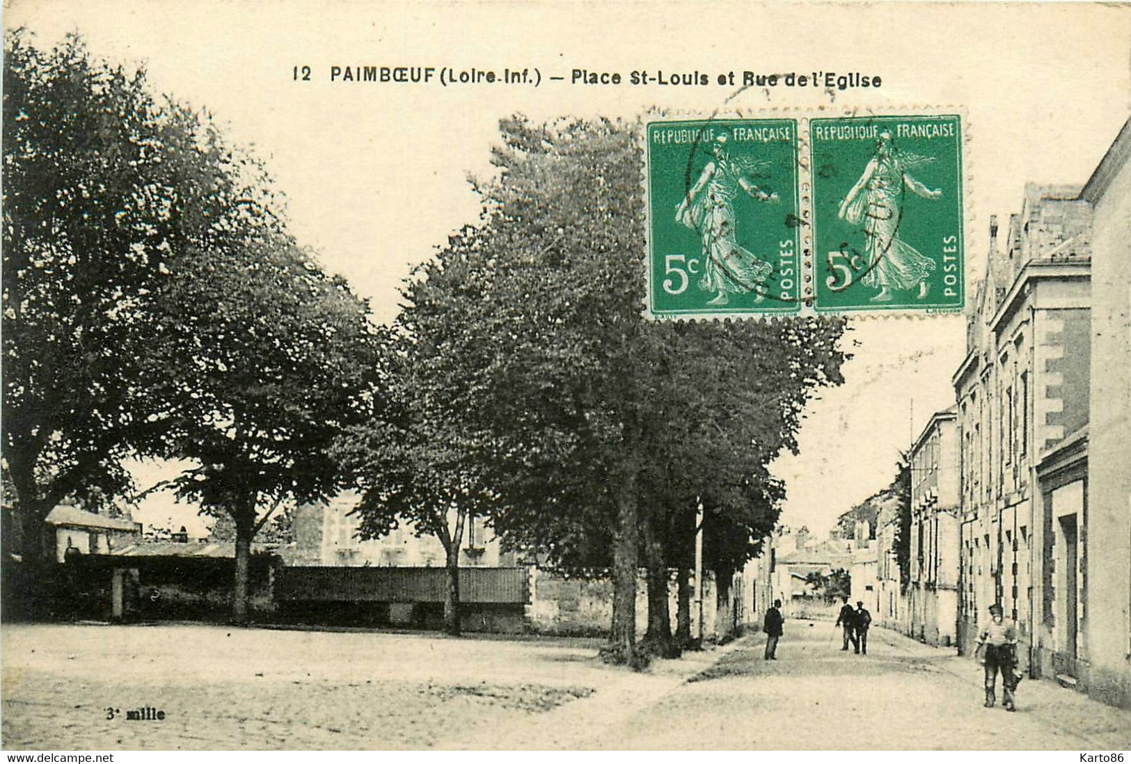 Paimboeuf * La Place St Louis Et Rue De L'église - Paimboeuf