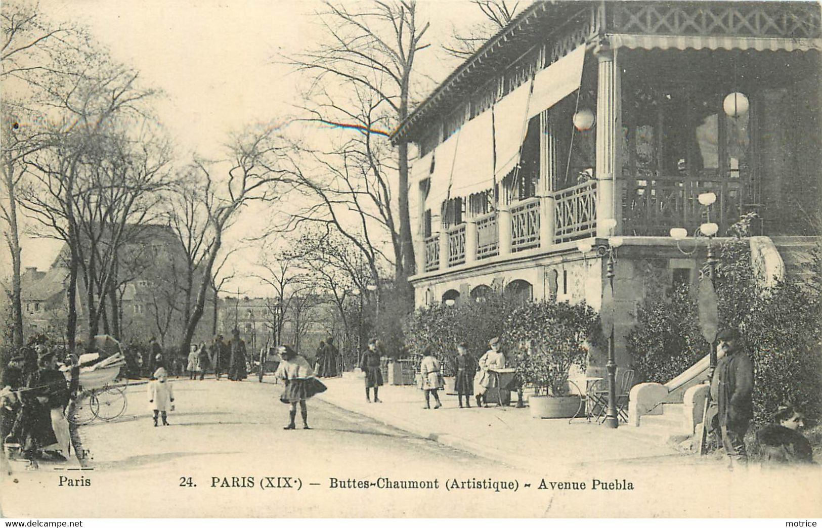 PARIS -  Buttes-Chaumont, Avenue Puebla. - Arrondissement: 19