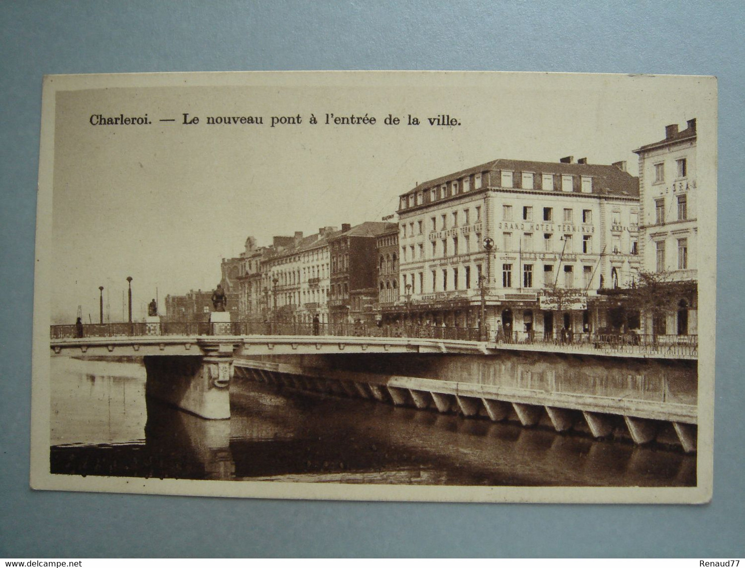 Charleroi - Le Nouveau Pont à L'entrée De La Ville - Charleroi