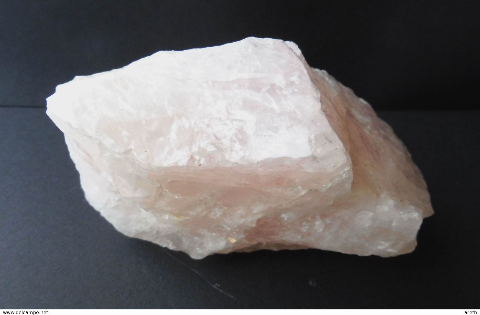 Joli Bloc De Quartz Rose  ~~ 11 X 7 X 5 Cm ~~  518 G. - Minéraux