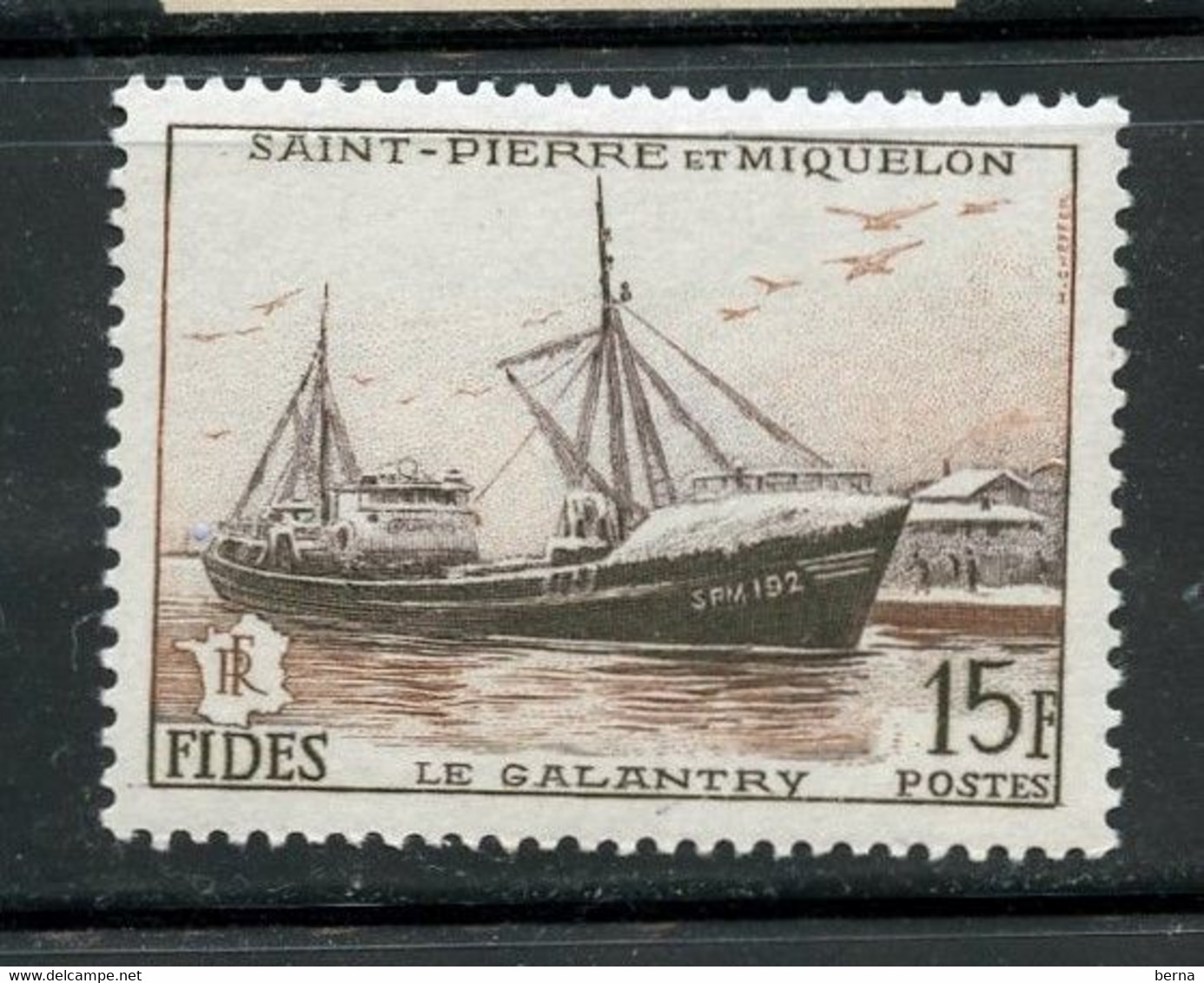 SAINT PIERRE ET MIQUELON BATEAU 352  LUXE NEUF SANS CHARNIERE - Neufs