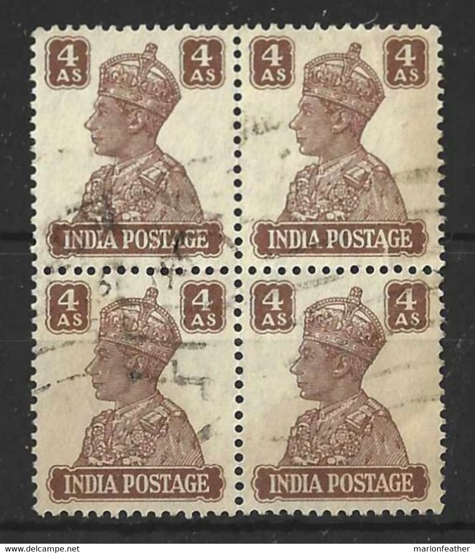 INDIA...KING GEORGE VI..(1936-52..)...." 1940..".....4As X BLOCK OF 4.........SG273......3 SMALL PIN HOLES.....USED.. - Blokken & Velletjes