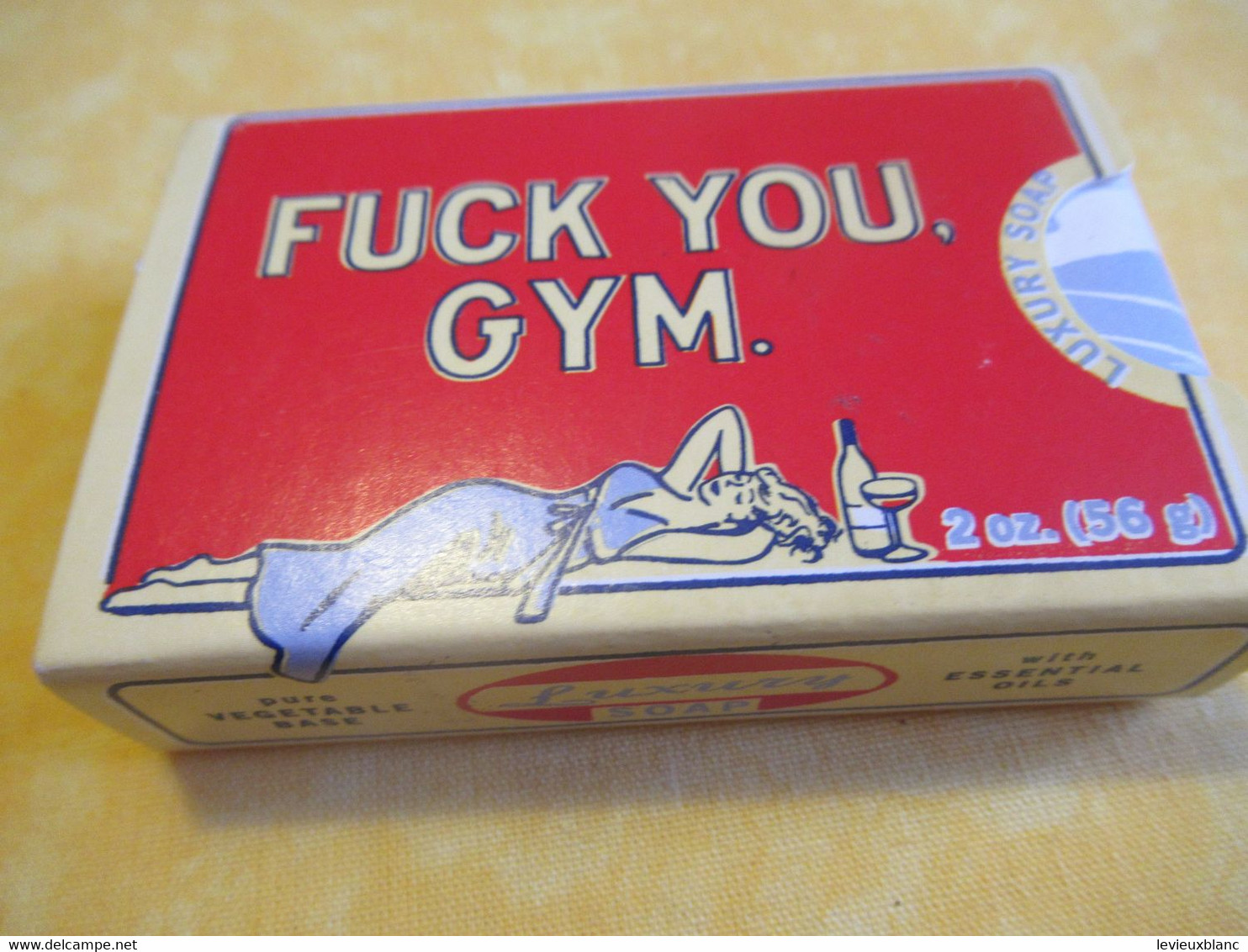 SAVON/ Le Bon Marché/ FUCK YOU GYM/ White Tea Violet / Made In USA/ Luxury Soap/2014       PARF242 - Beauty Products