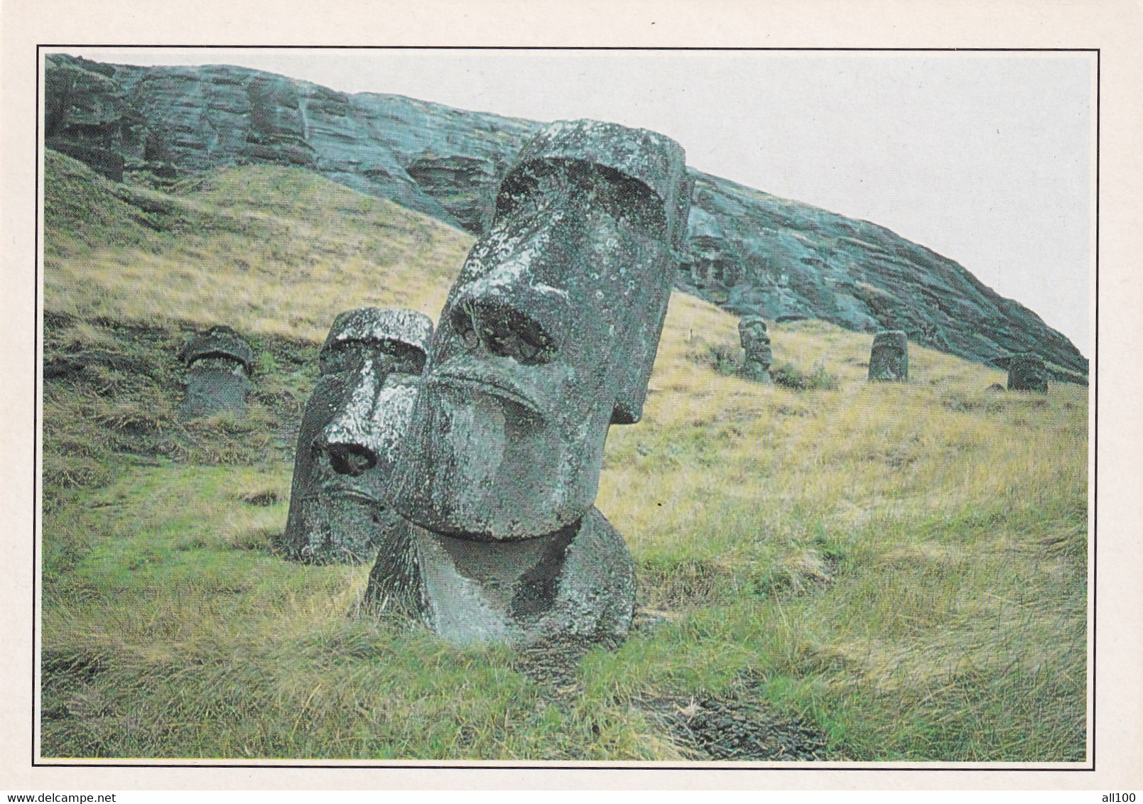 A20394 - STATUE GEANTES SUR LES PENTES DU RANO RARAKU ILE DE PAQUES EASTER ISLAND RAPA NUI - Rapa Nui