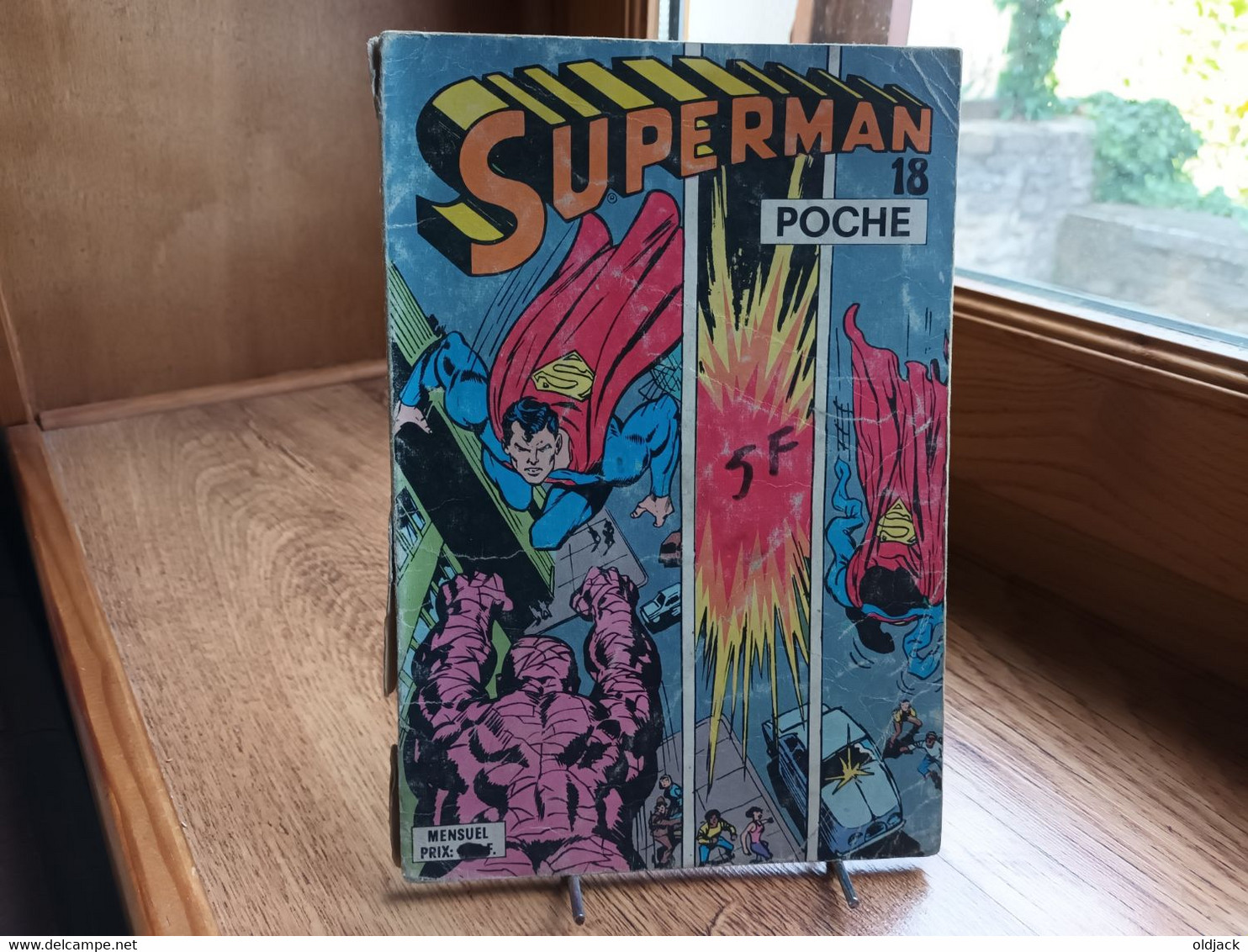 Superman Poche N°18  " L'attaque Du Kryptonoïde ! "  1979  Sagedition.(R11) - Superman