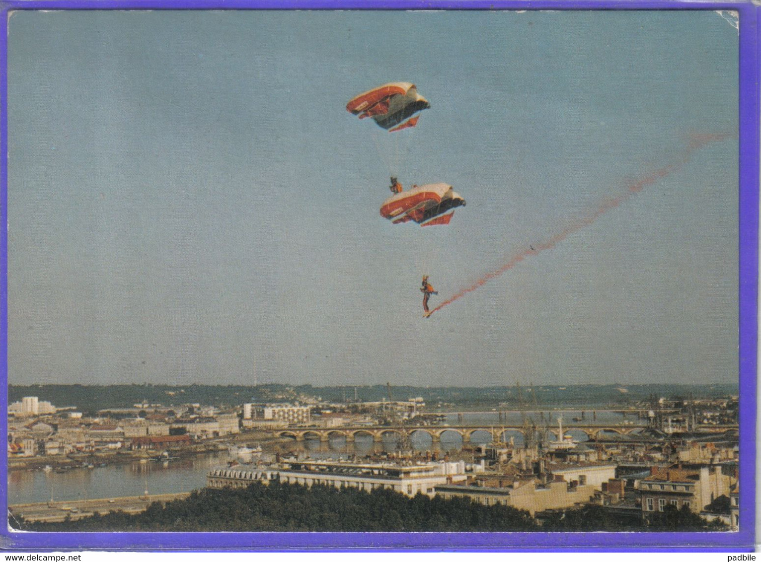 Carte Postale N° 263. Parachutisme Années1975/85 - Les Circaètes  Très Beau Plan - Paracadutismo