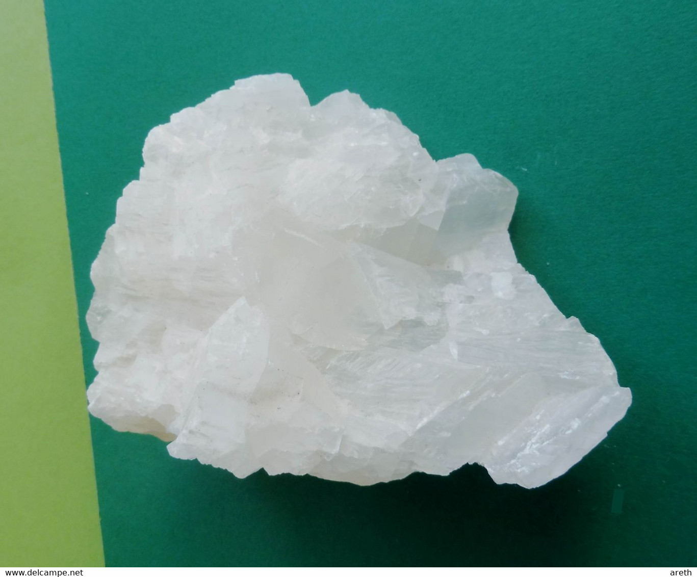 Joli Bloc De Quartz ~~ 12,5 X 9 X 7,5 Cm ~~  563 G. - Minéraux