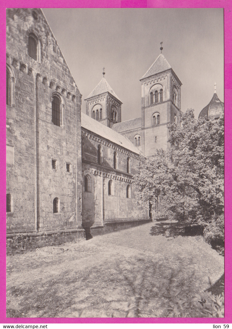 282655 / Germany - Die Stiftskirche Zu Quedlinburg - Nordseite Der Romanischen Stiftskirche Mit Querschiff Westturmen PC - Quedlinburg