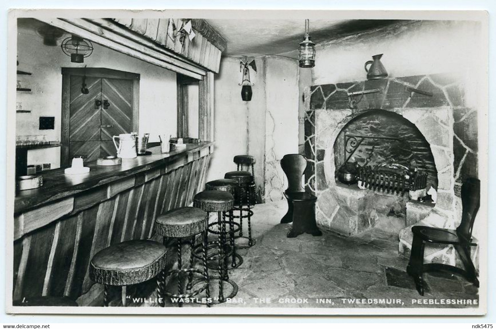 TWEEDSMUIR : "WILLIE WASTLES" BAR, THE CROOK INN - Peeblesshire