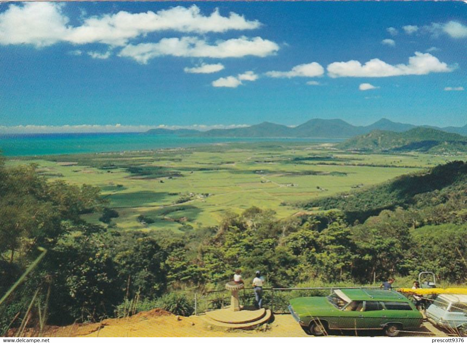Trinity Bay Cairns -  - Australia - Unused Postcard - - Cairns