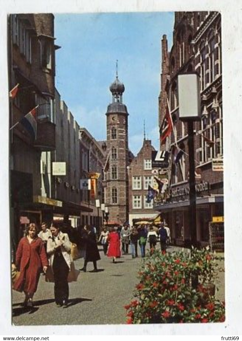 AK 086067 NETHERLANDS - Venlo - Vleesstraat Met Gezicht Op Stadhuis - Venlo