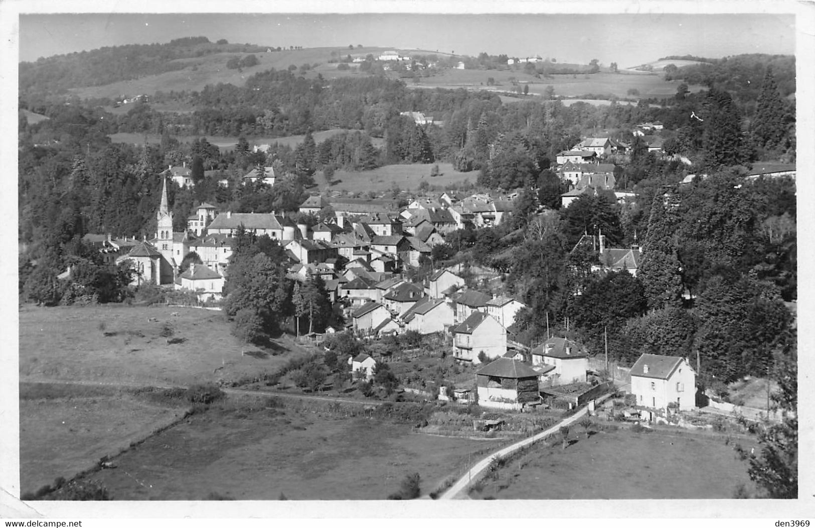 SAINT-GEOIRE-en-VALDAINE (Isère) - Vue Générale - Saint-Geoire-en-Valdaine